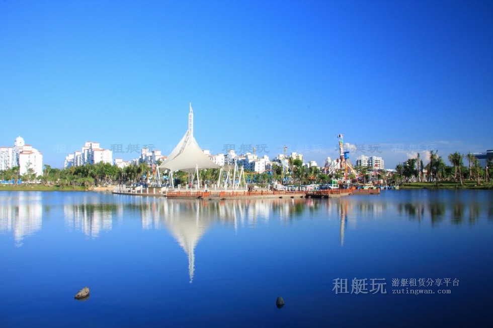 新埠島國(guó)際游艇碼頭→白沙門公園→世紀(jì)大橋→萬綠園→秀英港→西海岸會(huì)展中心